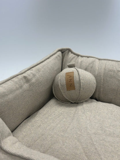 Ann Habor - Bold Hundelegetøj - Lys Beige - animondo.dk - AH0106