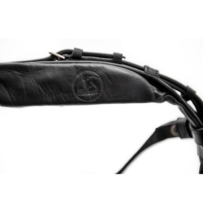 Finesse Bridles Cayenne Kandar, flad m. bredt næsebånd - sort/sort/lak/sølv - animondo.dk