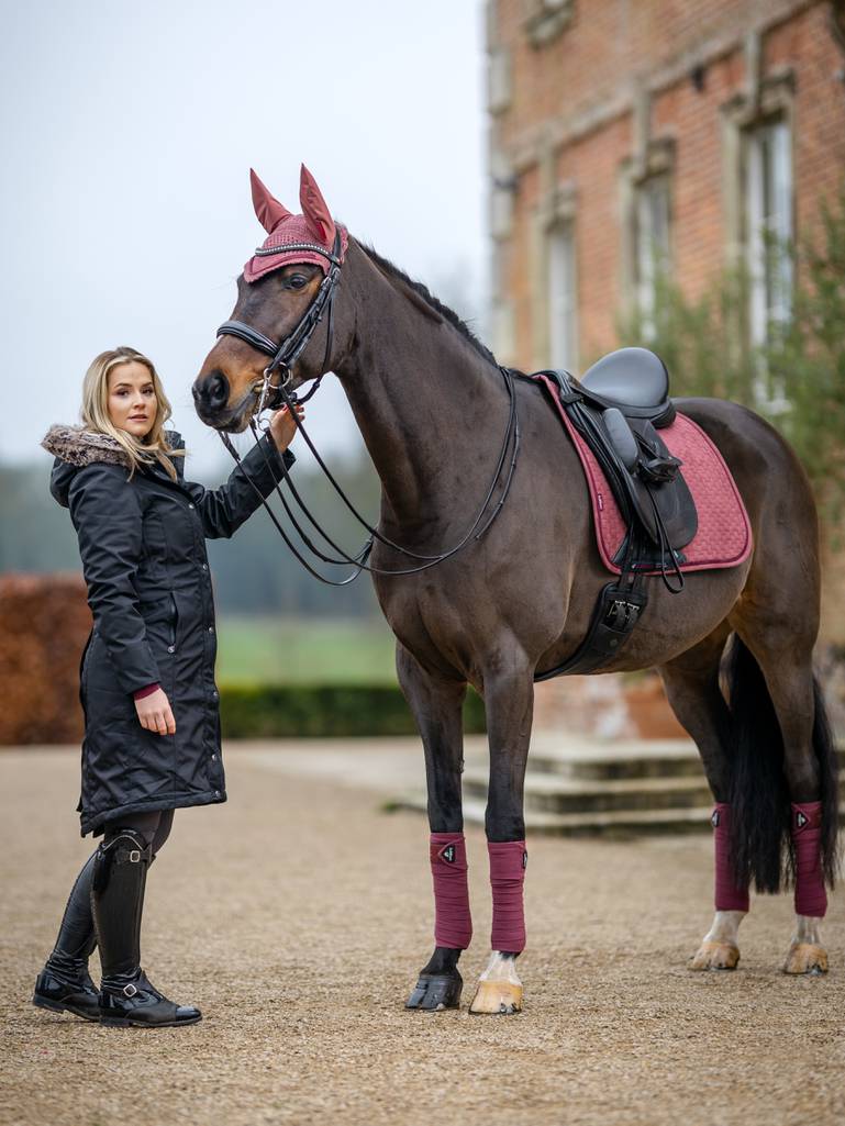 LeMieux Suede Dressage Square Sadelunderlag - Orchid - animondo.dk